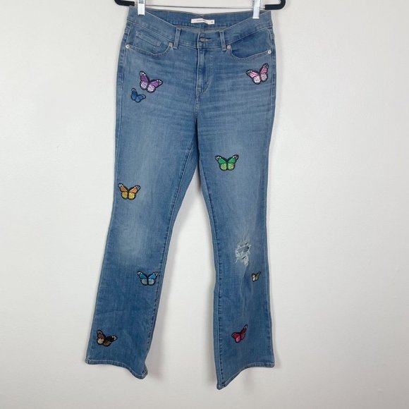 Levi's Woman's Sz‎ 6 Classic Boot Cut Light Wash Mid Rise Butterfly Patch Girly - Picture 1 of 7